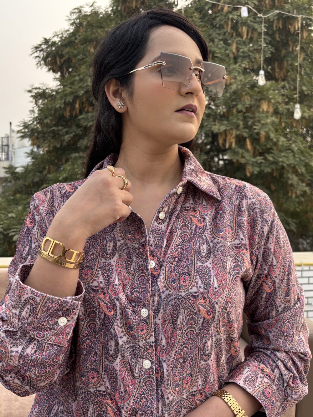 Wearnama’s Soft Velvet Peach Paisley Print Notch Collar 🌸 - Image 2